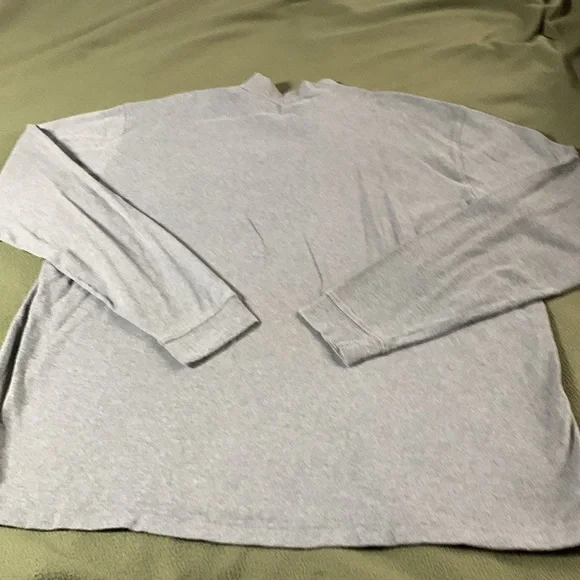Men’s Eddie Bauer gray, long sleeve shirt. Size XL. Chest approx 25 1/2 inches - Picture 4 of 6